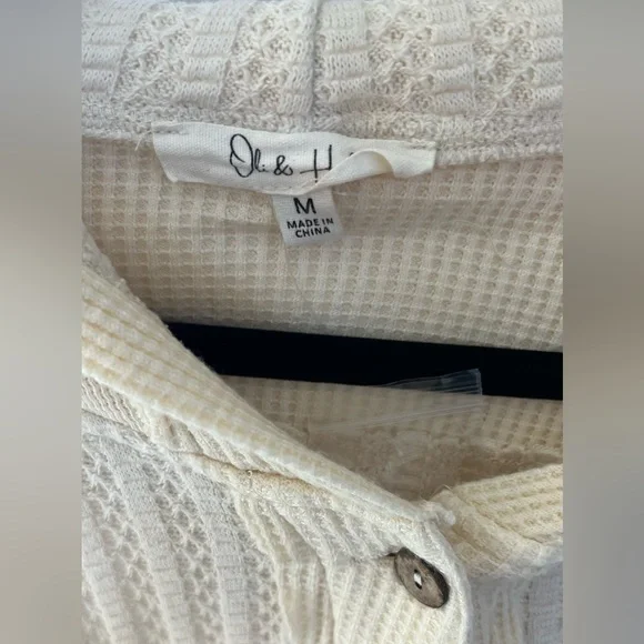 NWT Oli & Hali hoodie top size medium - Picture 2 of 7